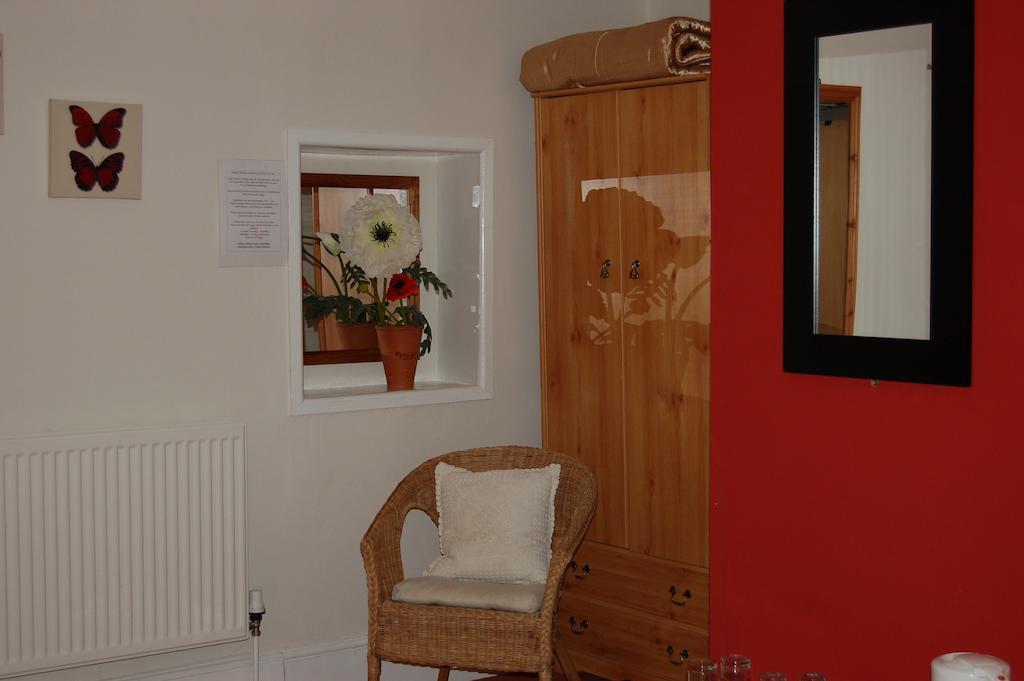 The Mitre Inn Witheridge Oda fotoğraf