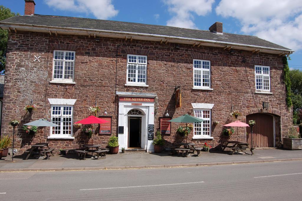 The Mitre Inn Witheridge Dış mekan fotoğraf